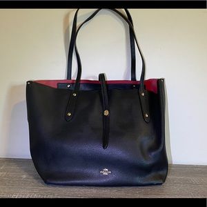 COACH | Black & Red Shoulder Bag w/ AirPod case!